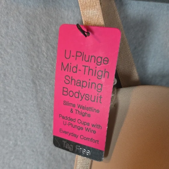 Womens bebe Nude Shapewear Bodysuit Size Medium Mid Thigh Medium Control - Picture 3 of 7